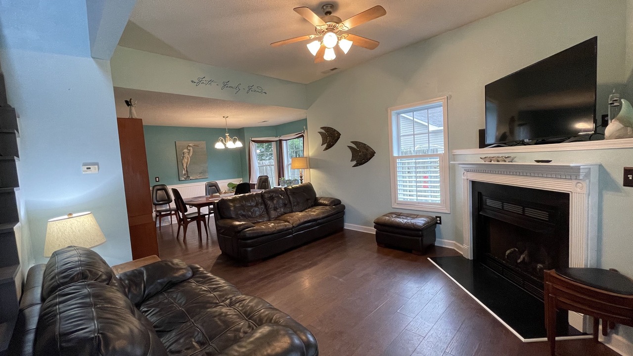 Photo of Livingroom in Piney Green