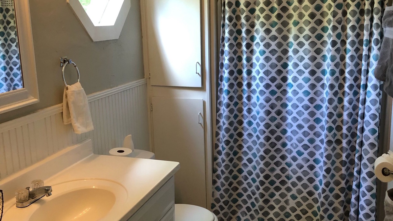 Photo of Bathroom in Oakhurst