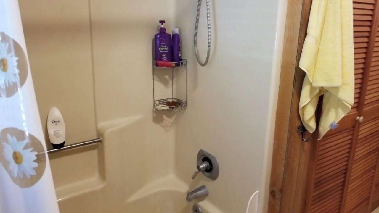 Photo of Bathroom in Lake Waccamaw