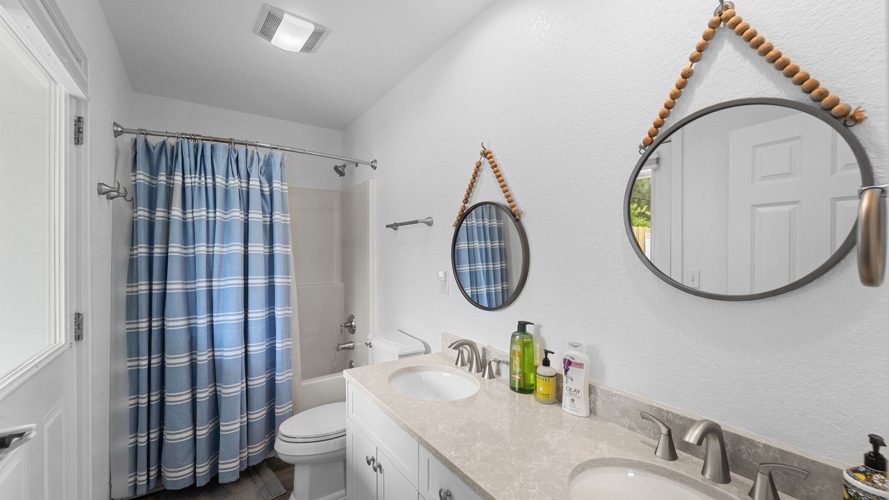 Photo of Bathroom in Nags Head