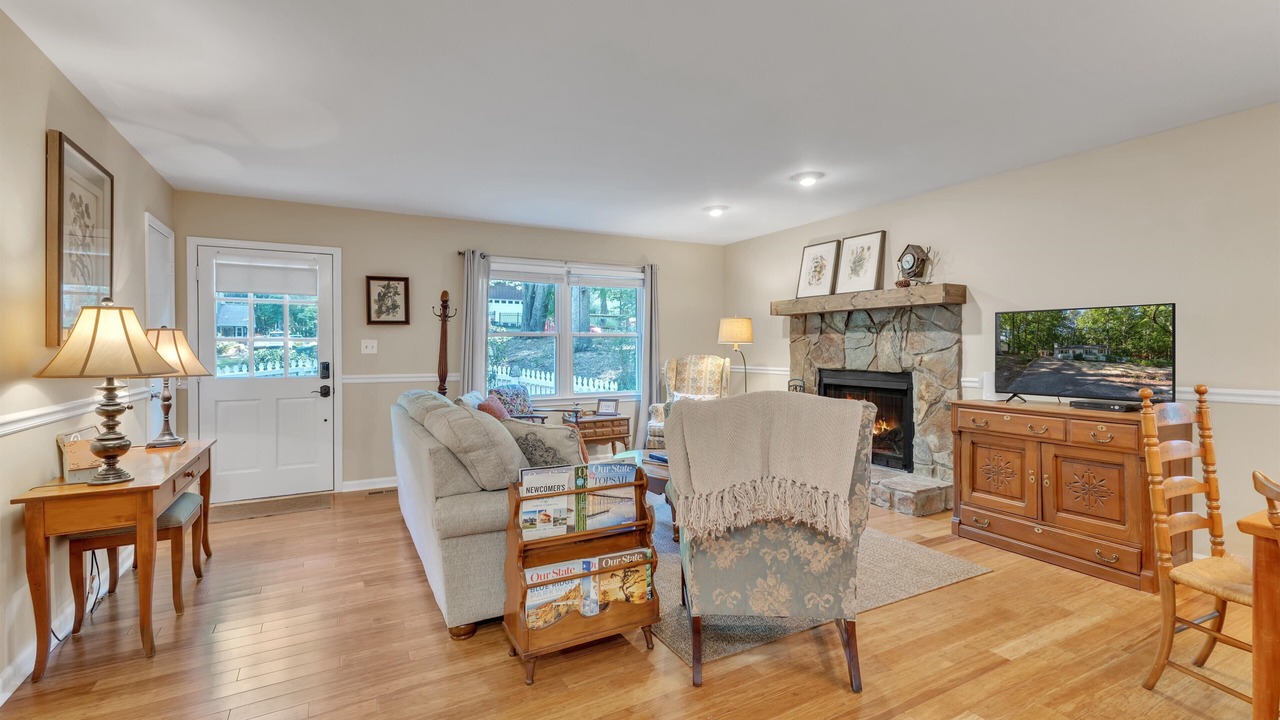 Photo of Livingroom in Cary