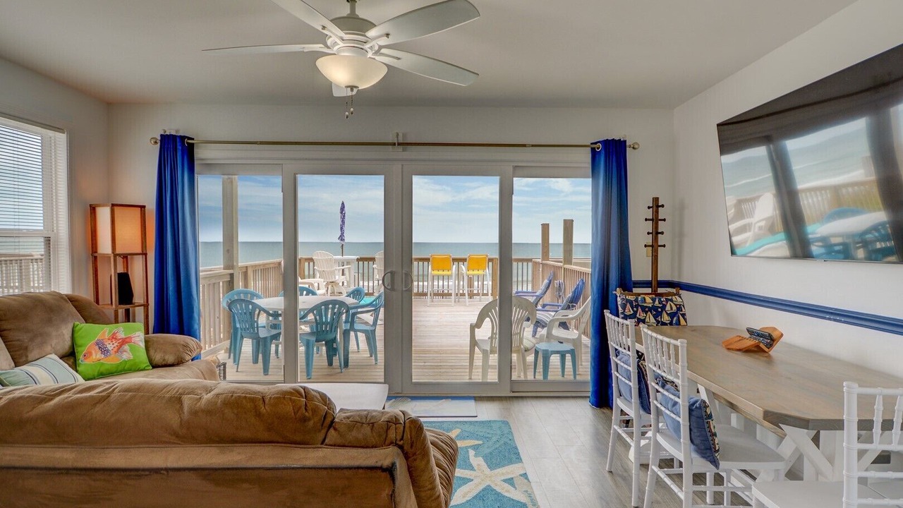 Photo of Livingroom in Surf City