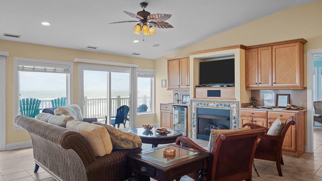 Photo of Livingroom in Ocean City Beach