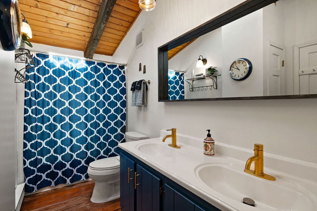 Photo of Bathroom in Brevard