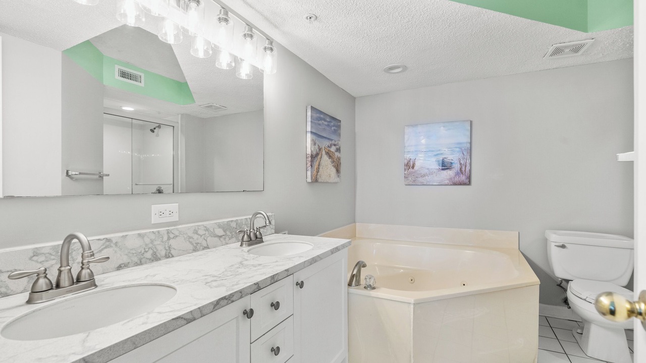 Photo of Bathroom in Ash