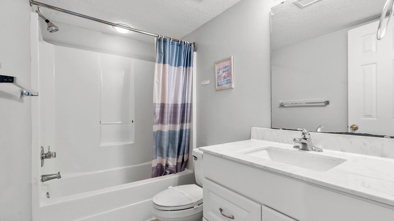 Photo of Bathroom in Ash