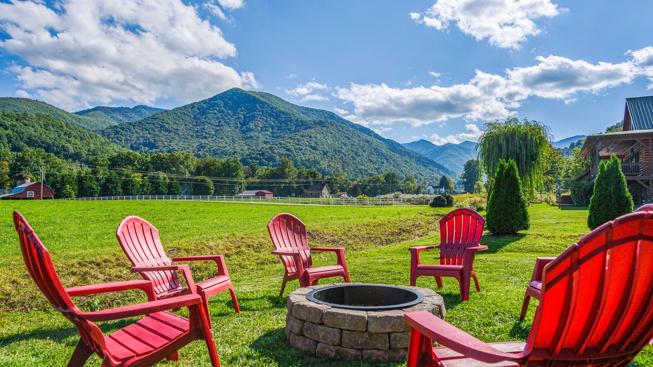 Photo of Others in Maggie Valley