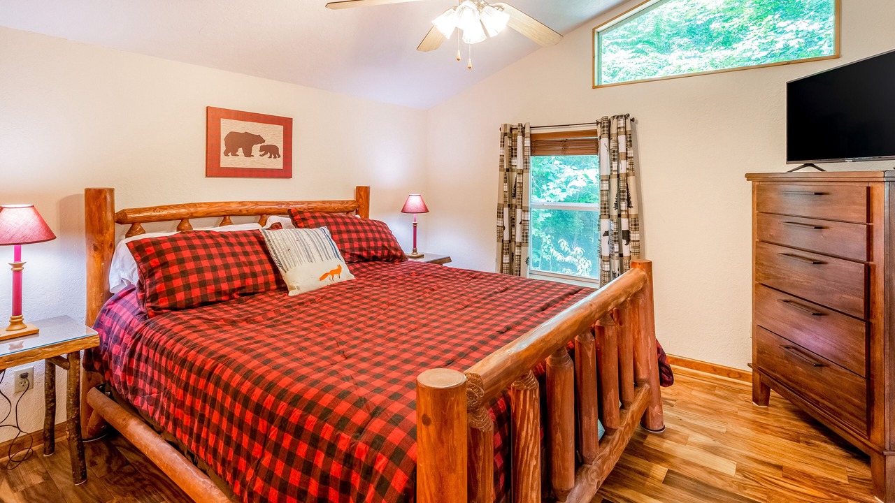 Photo of Bedroom in Sylva