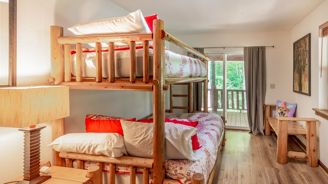 Photo of Bedroom in Sylva