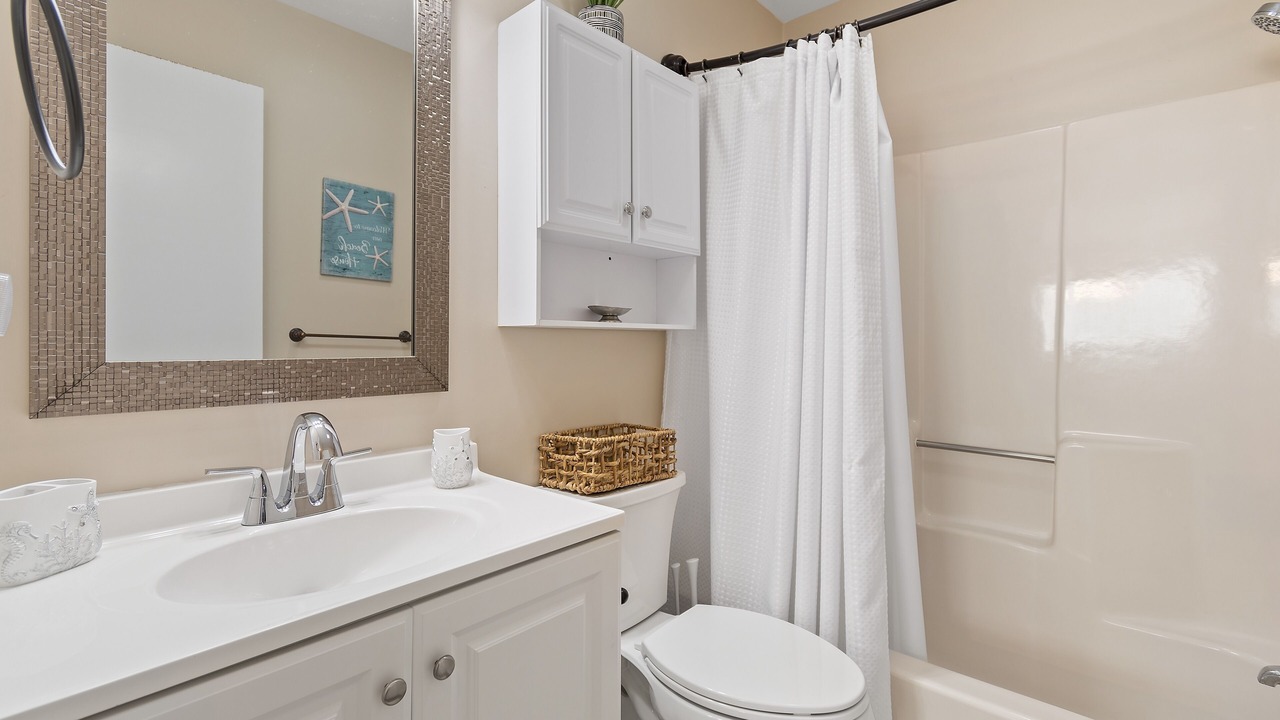 Photo of Bathroom in Holden Beach