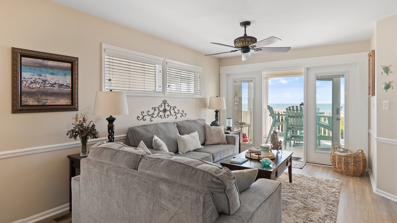 Photo of Livingroom in Holden Beach