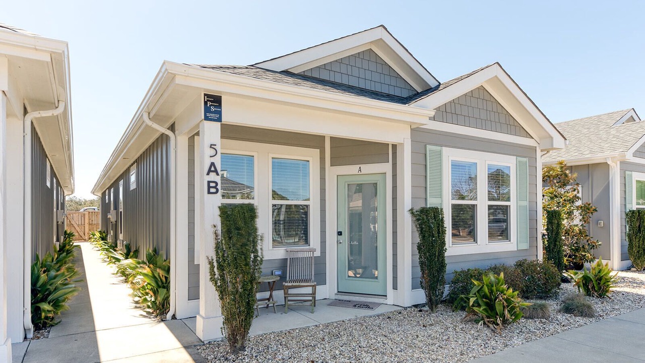 Photo of Outdoor in Corolla Light
