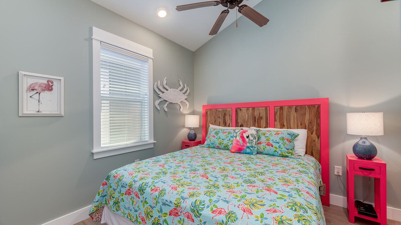 Photo of Bedroom in Corolla Light