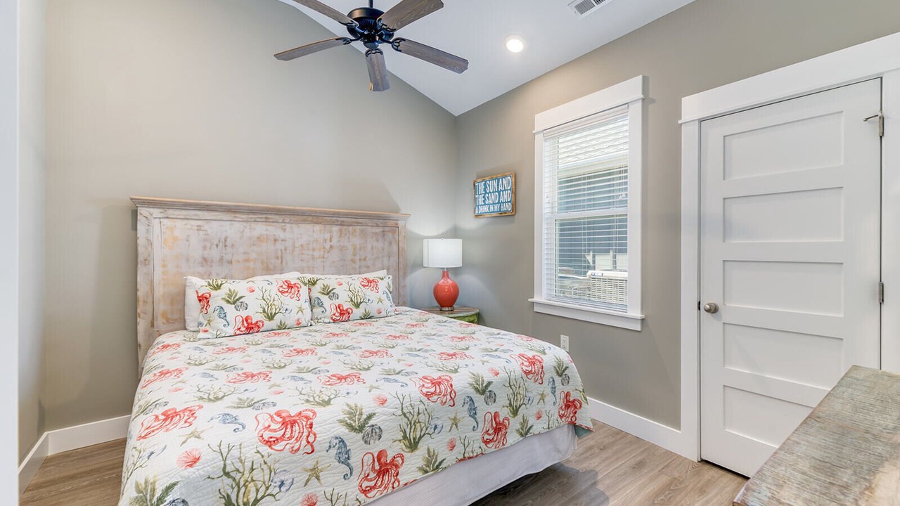 Photo of Bedroom in Corolla Light