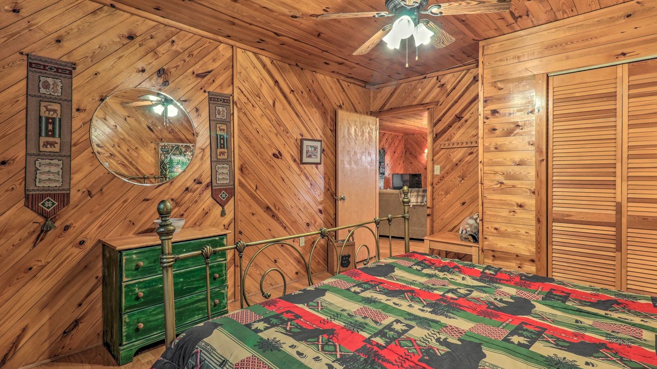 Photo of Bedroom in Maggie Valley