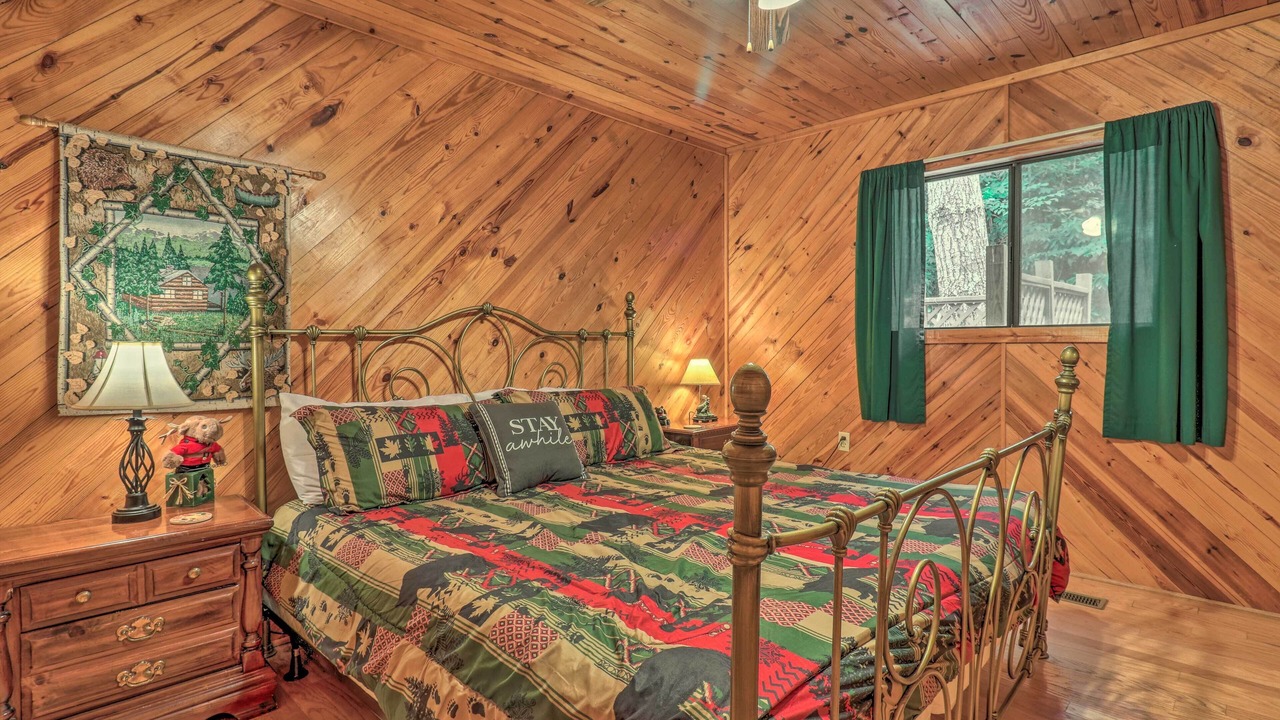 Photo of Bedroom in Maggie Valley