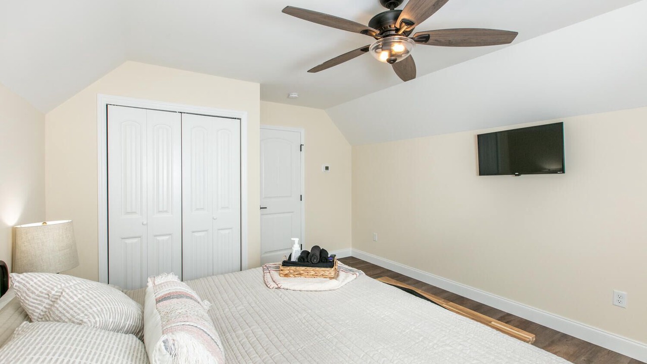 Photo of Bedroom in Black Mountain