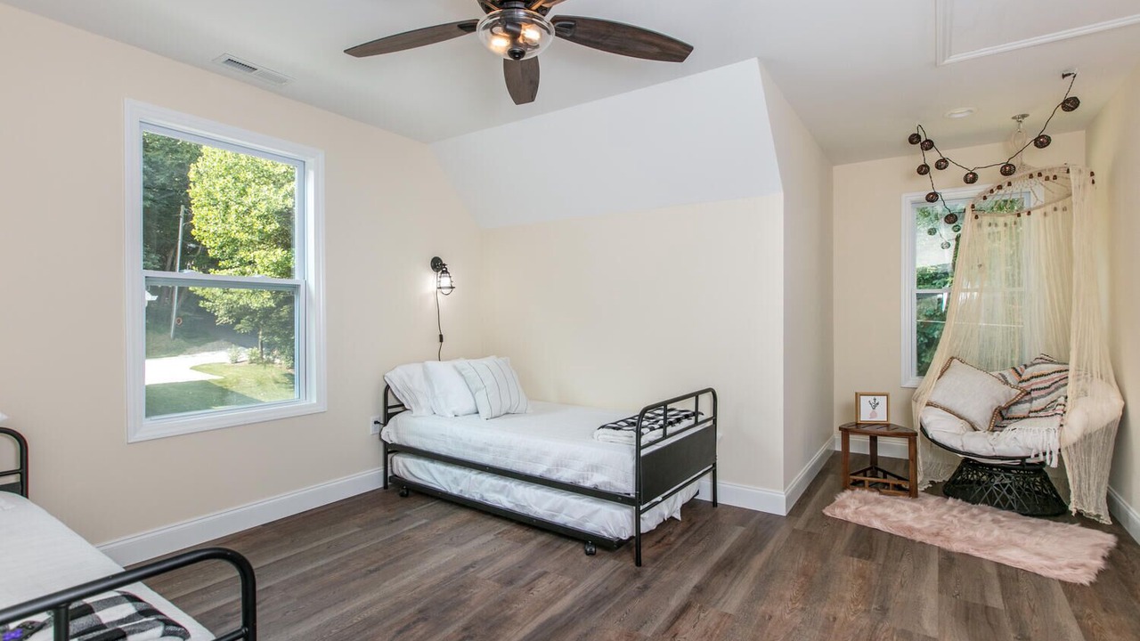 Photo of Bedroom in Black Mountain