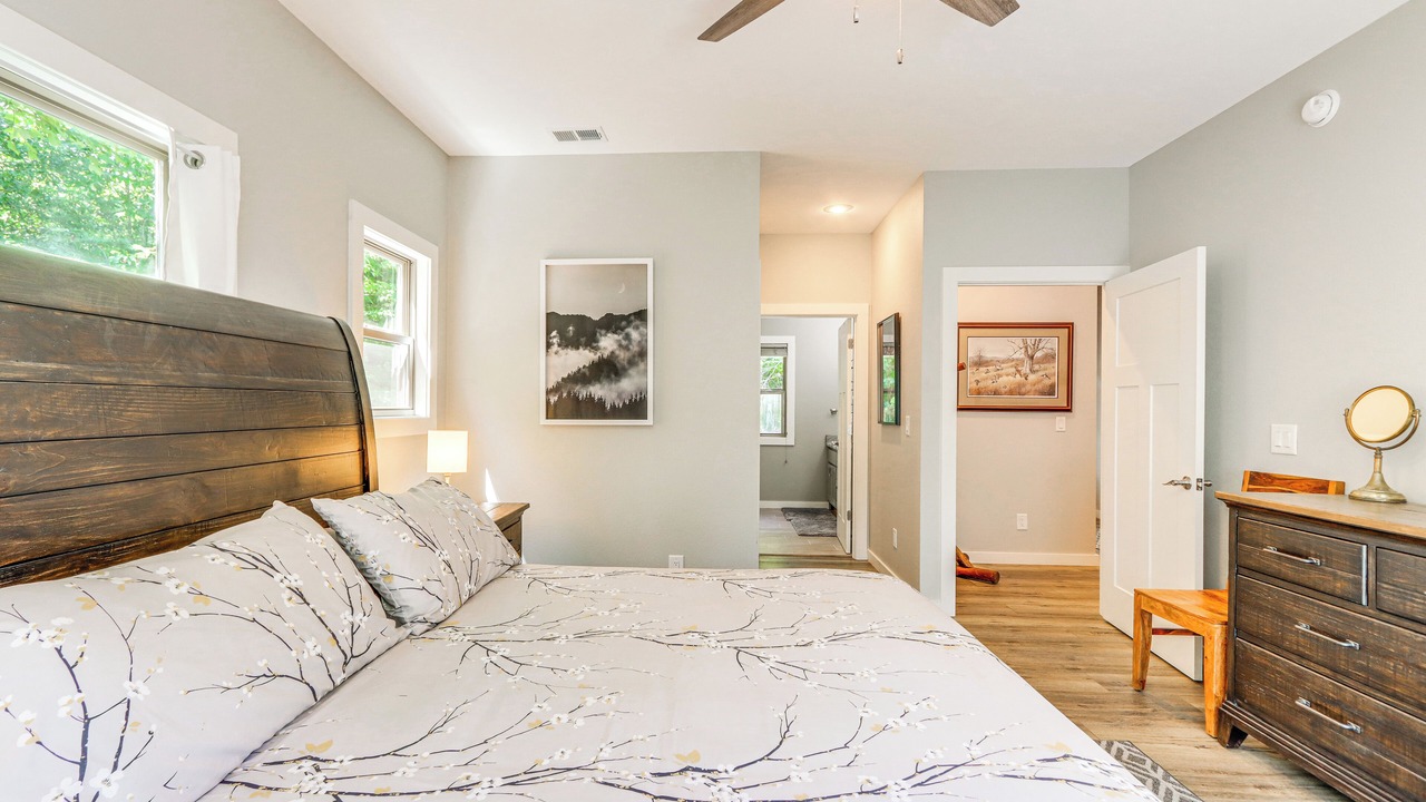 Photo of Bedroom in Tarheel
