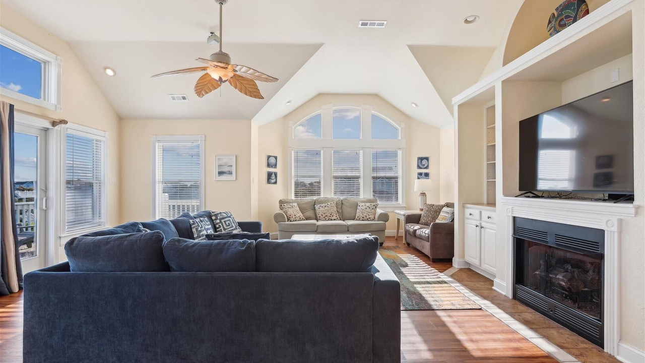 Photo of Livingroom in Pine Island
