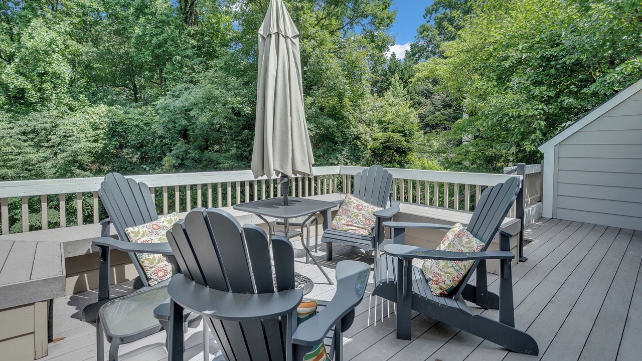 Photo of Outdoor in North Hills