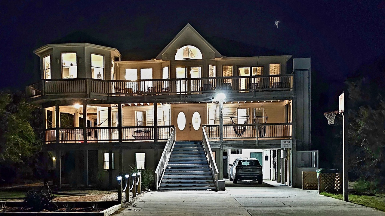Photo of Outdoor in Corolla Light