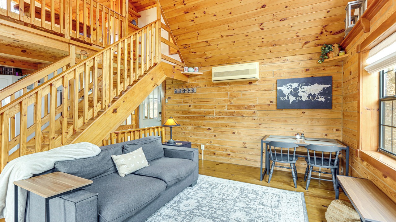 Photo of Livingroom in Murphy