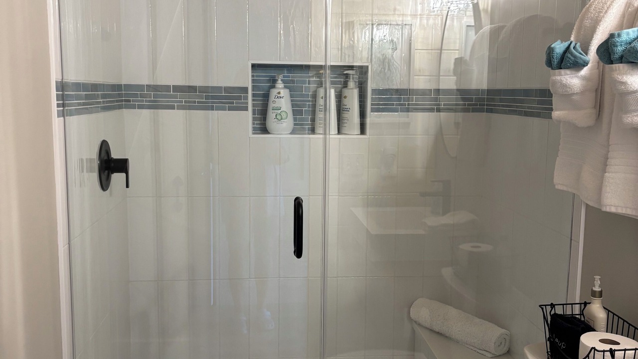 Photo of Bathroom in Folly Field