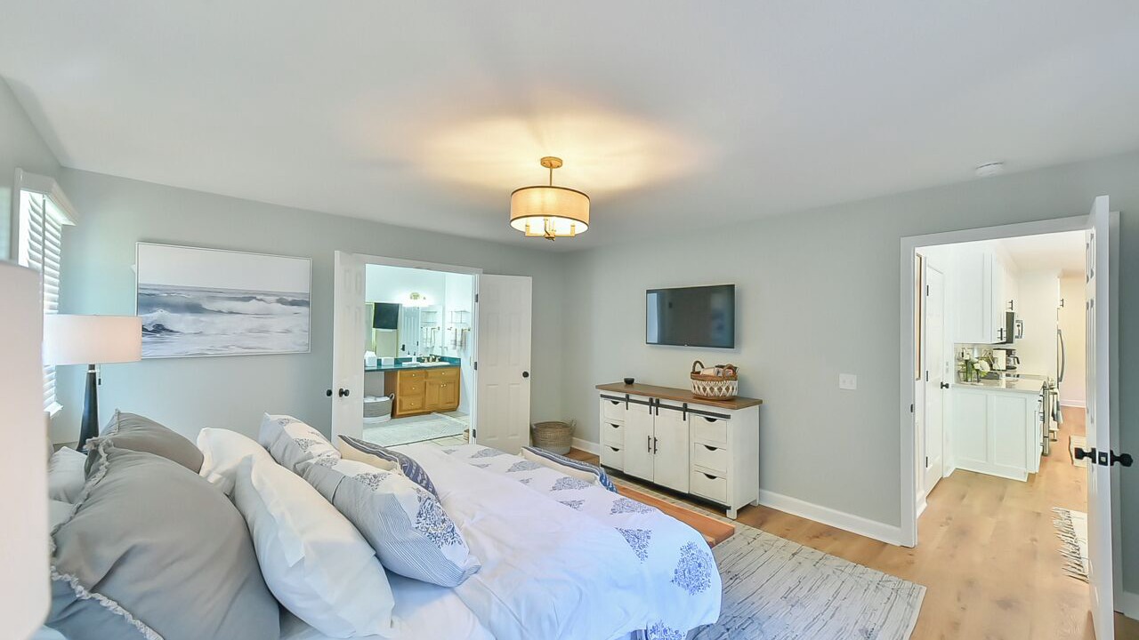 Photo of Bedroom in Roxboro