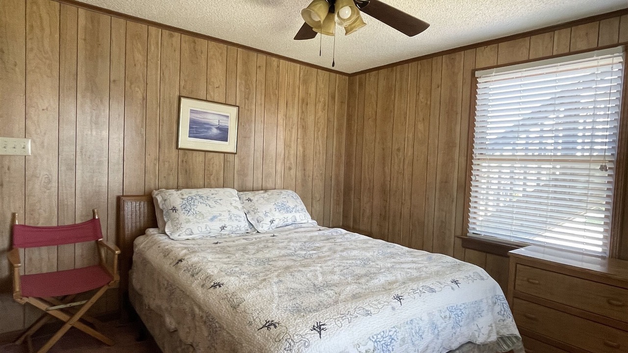 Photo of Bedroom in Hatteras