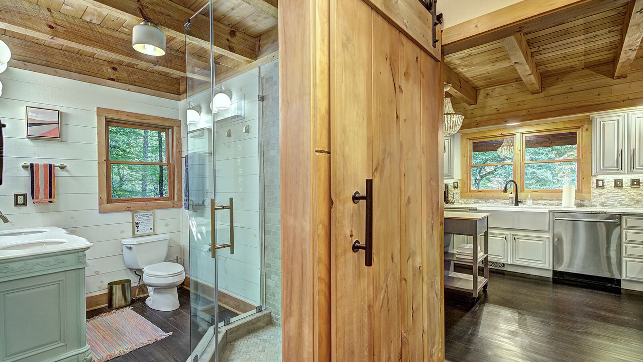 Photo of Bathroom in Lake Toxaway