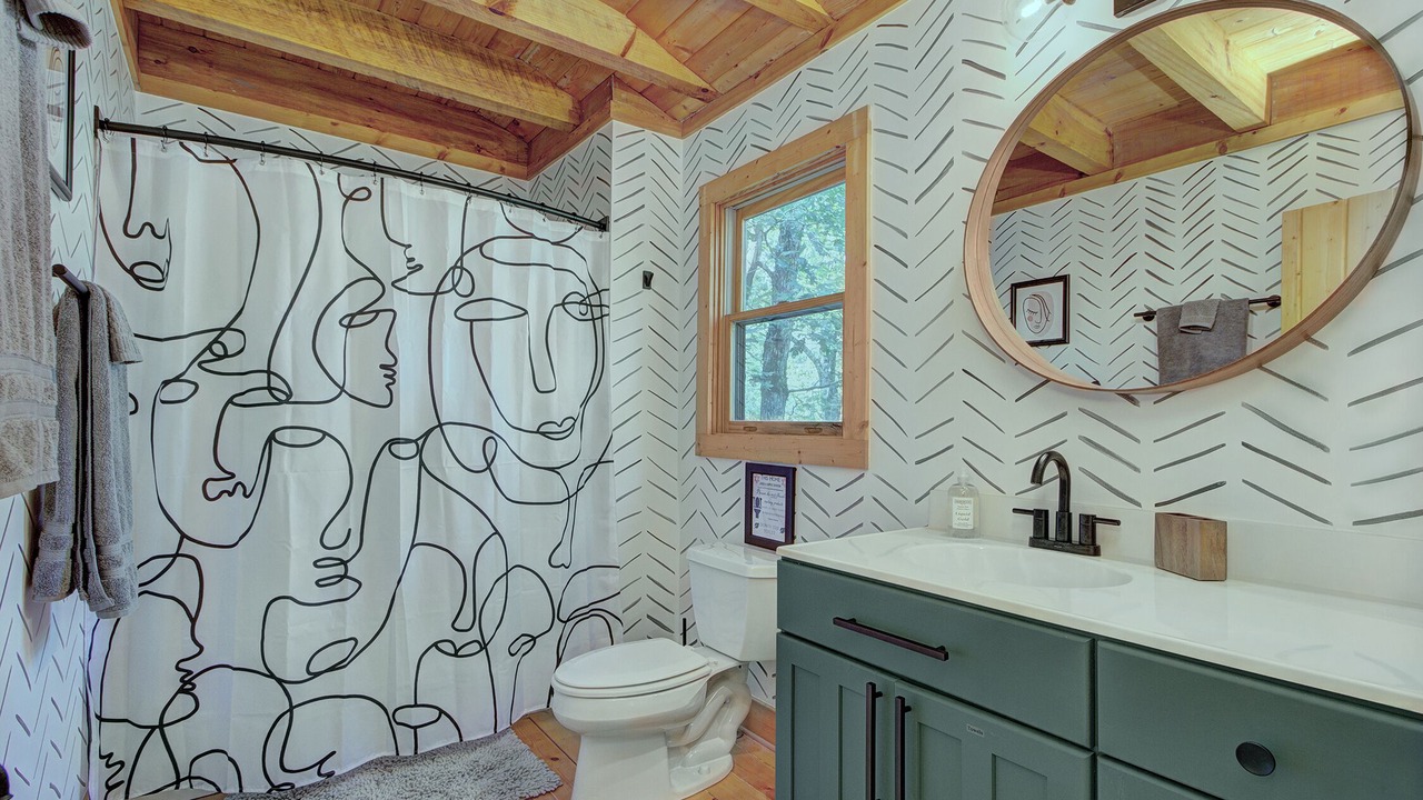 Photo of Bathroom in Lake Toxaway