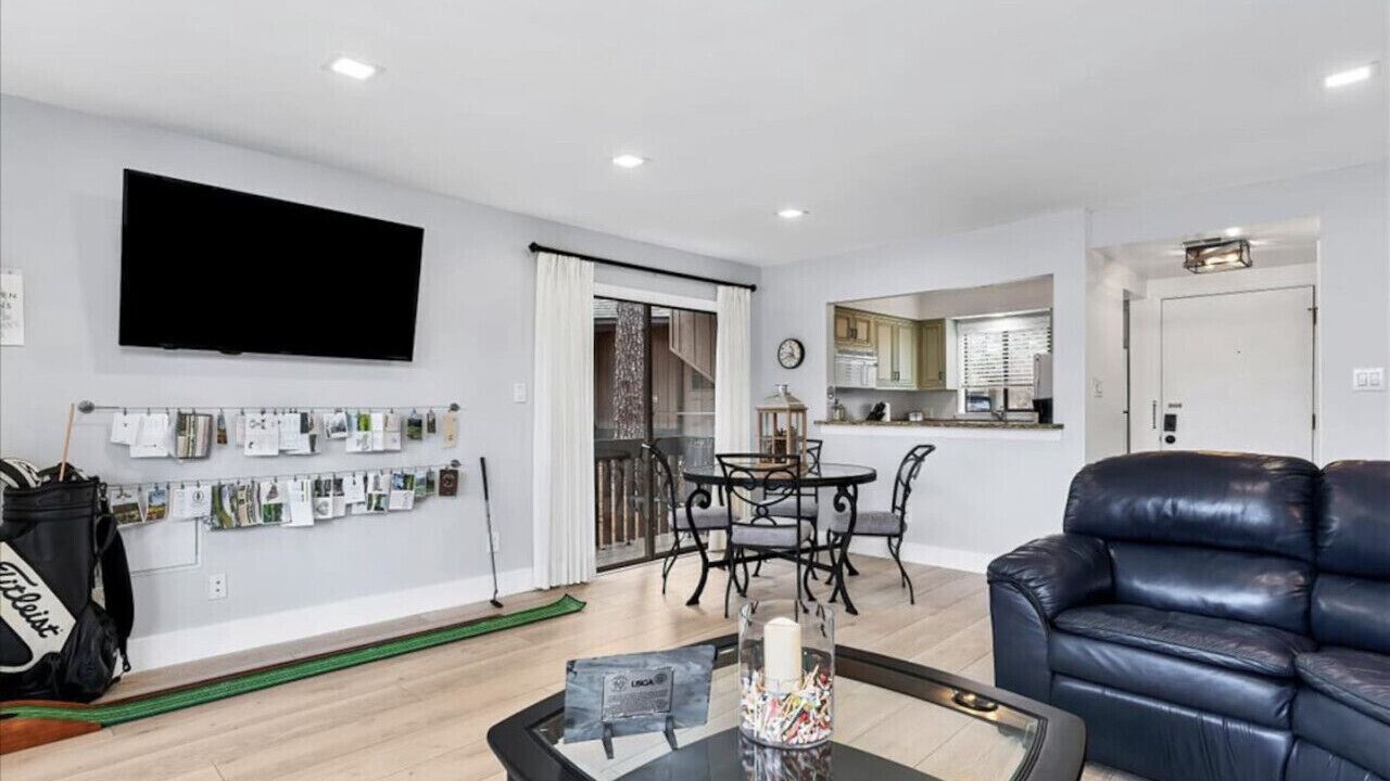 Photo of Livingroom in Pinehurst