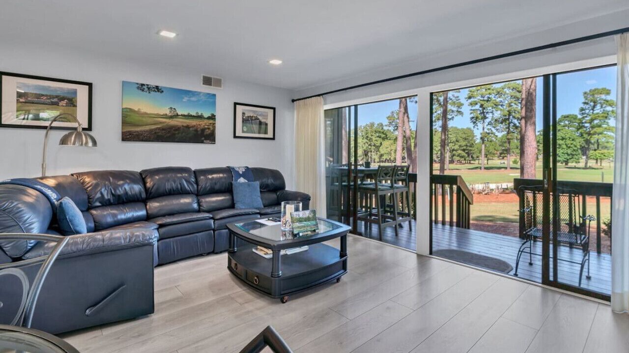 Photo of Livingroom in Pinehurst
