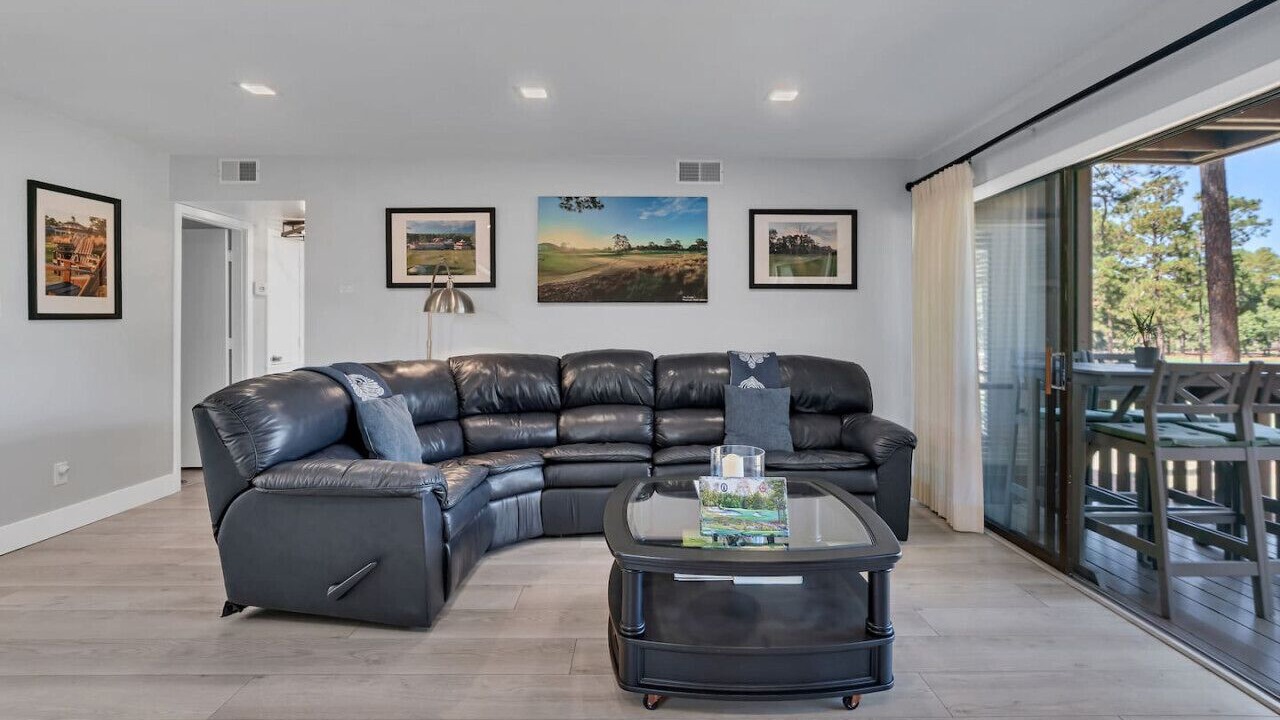 Photo of Livingroom in Pinehurst