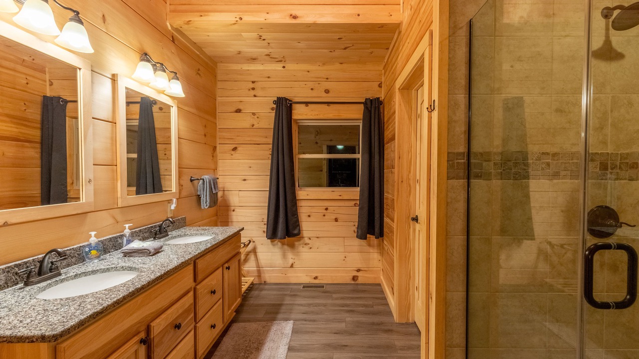Photo of Bedroom in Bryson City