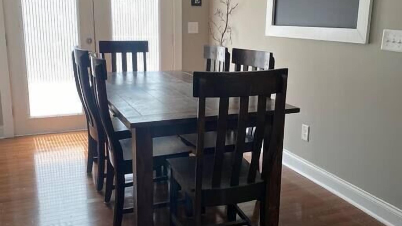 Photo of Livingroom in Huntersville