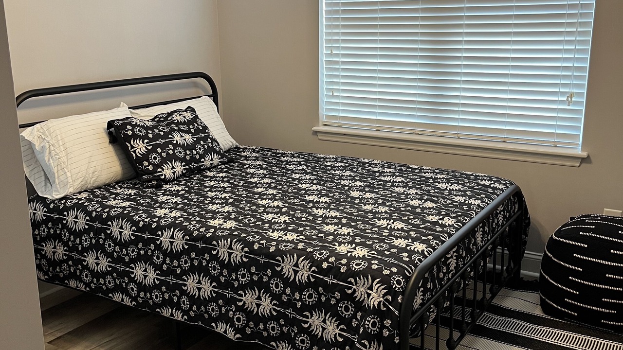 Photo of Bedroom in Atlantic Beach