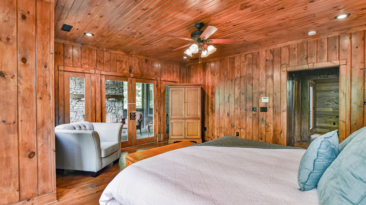 Photo of Bedroom in Gerton