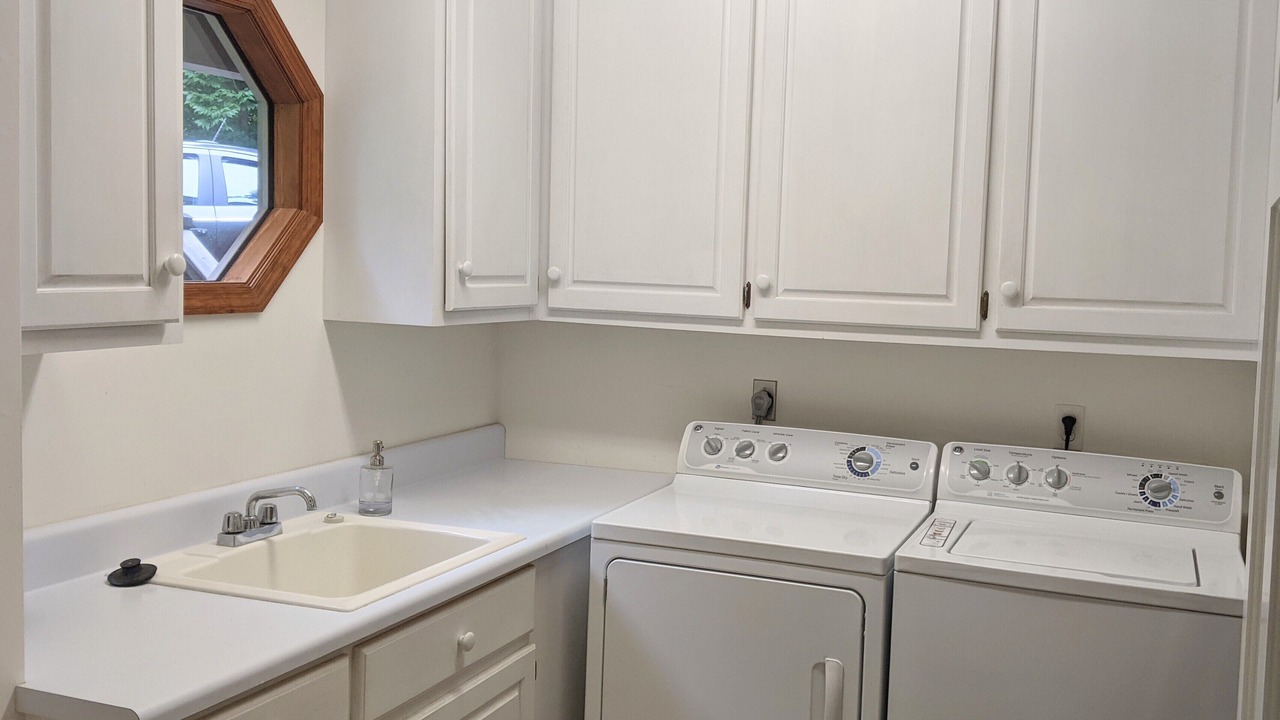 Photo of Bedroom in Robbinsville