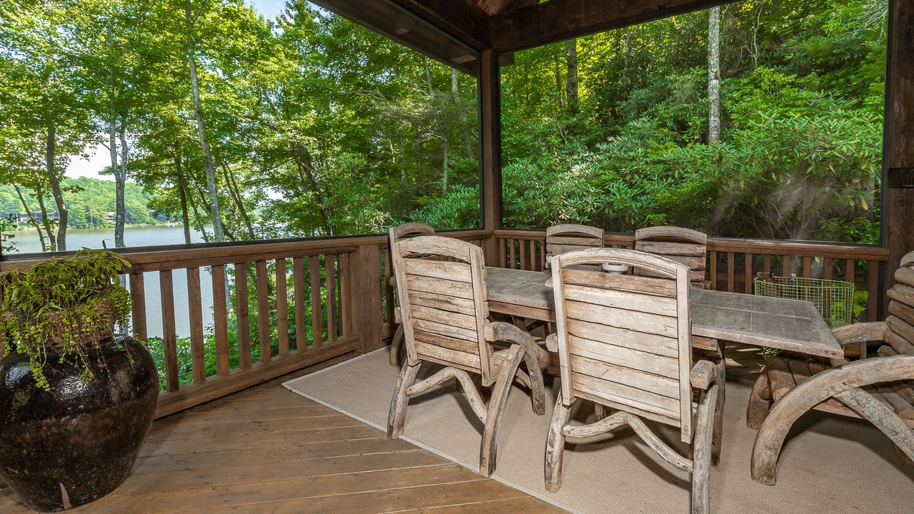 Photo of Outdoor in Lake Toxaway