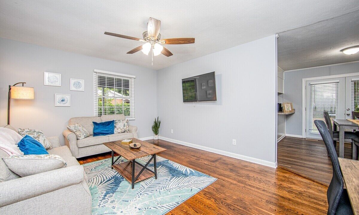 Photo of Livingroom in Westover