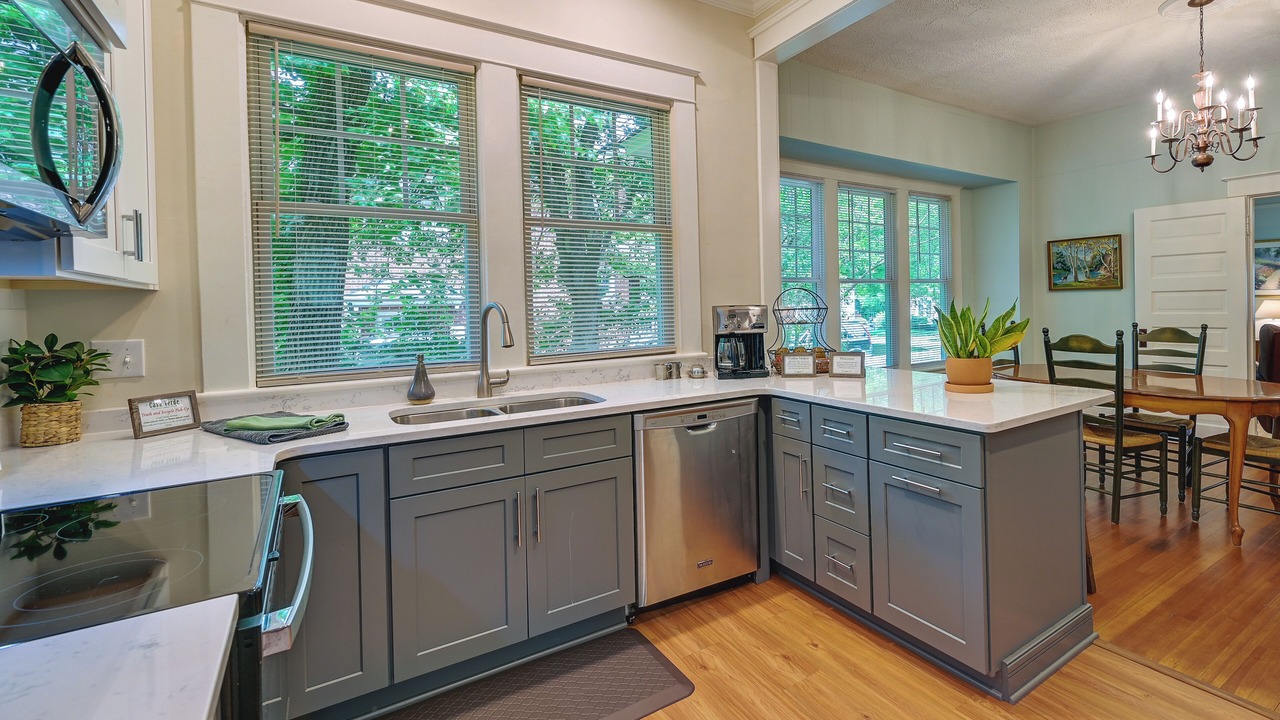 Photo of Kitchen in Lindley Park