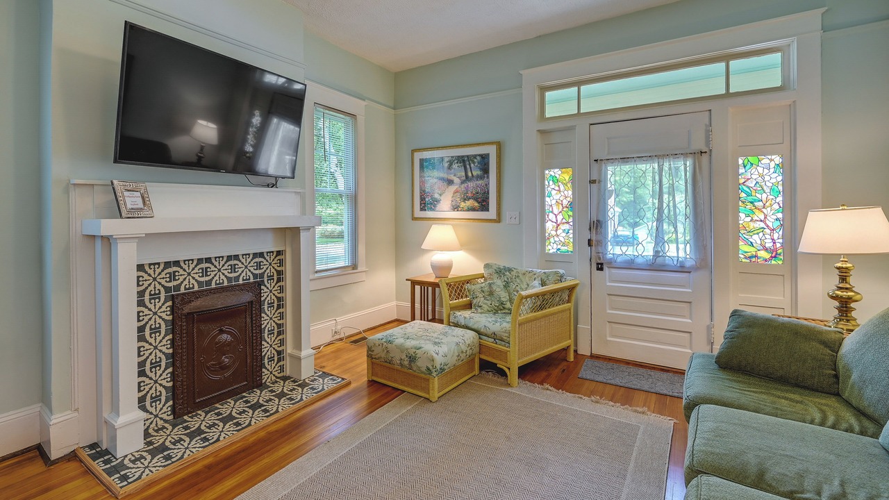 Photo of Bedroom in Lindley Park