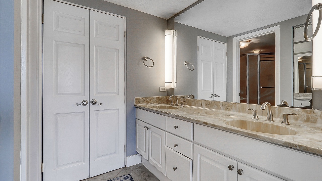 Photo of Bathroom in Shelter Cove