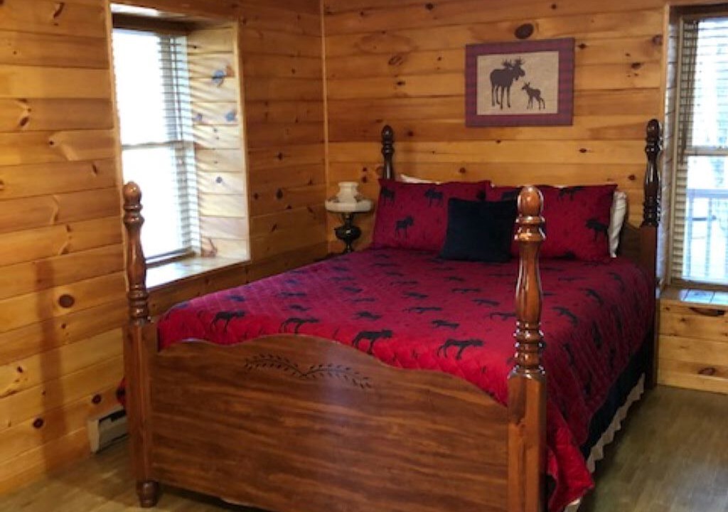 Photo of Bedroom in Piney Creek