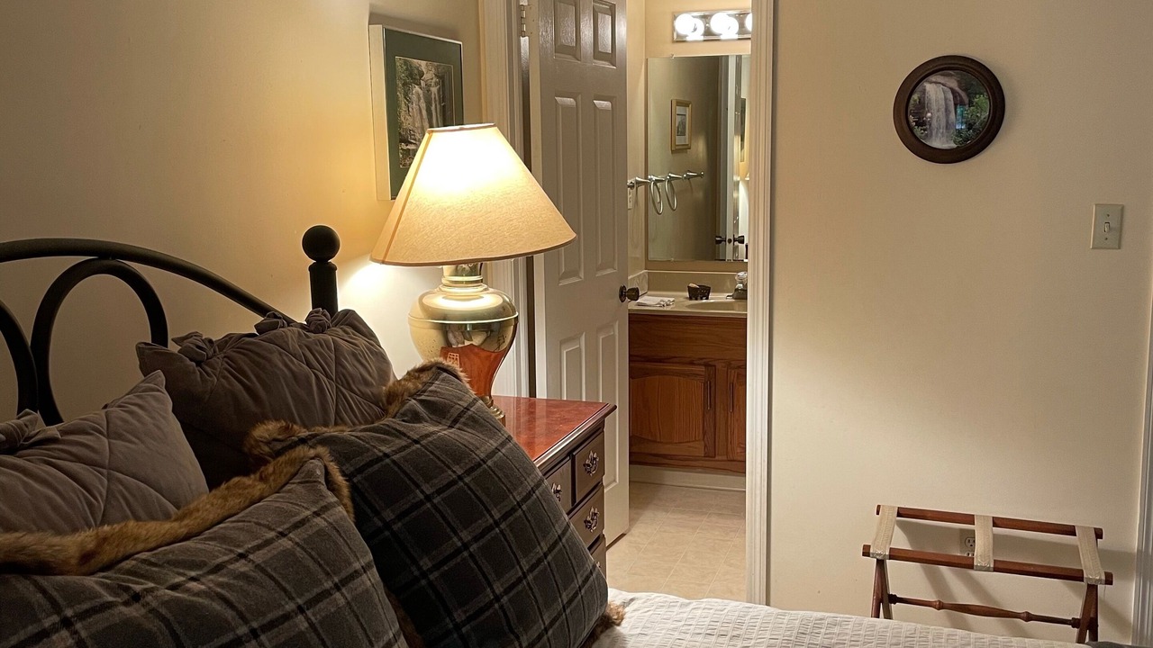 Photo of Bedroom in Lake Toxaway