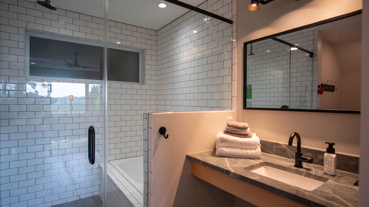 Photo of Bathroom in Woodfin