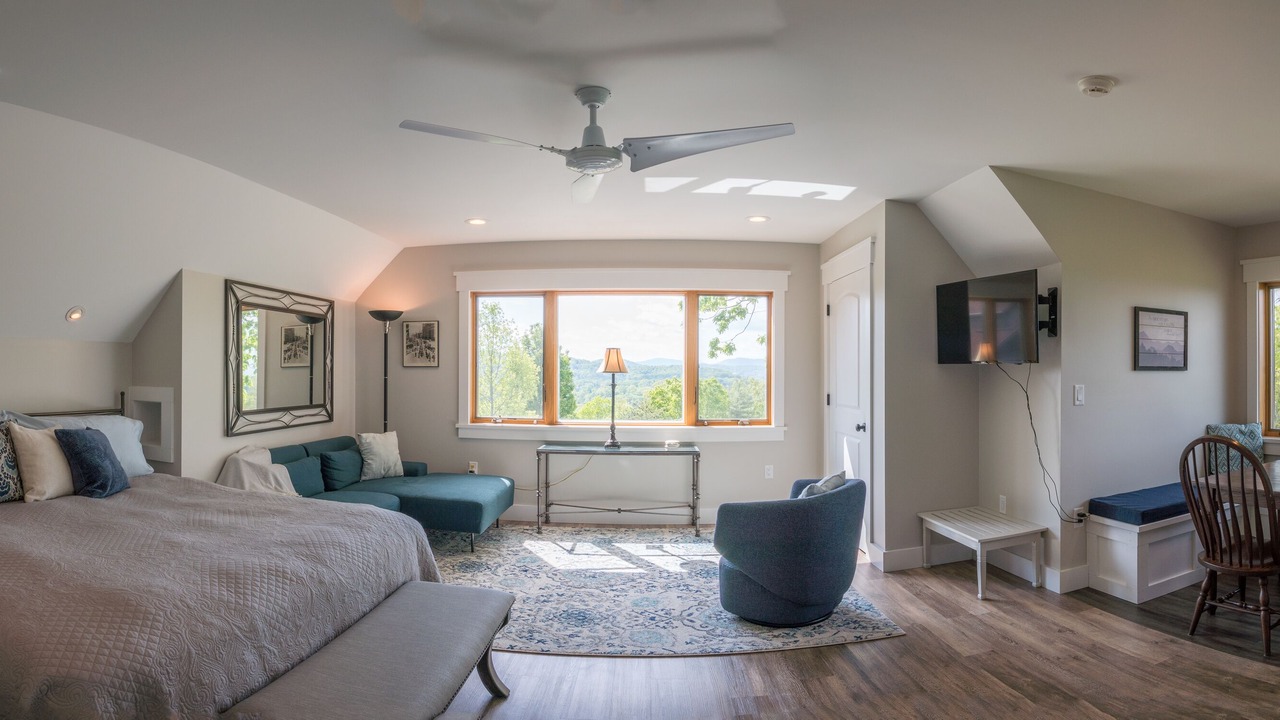 Photo of Bedroom in Woodfin