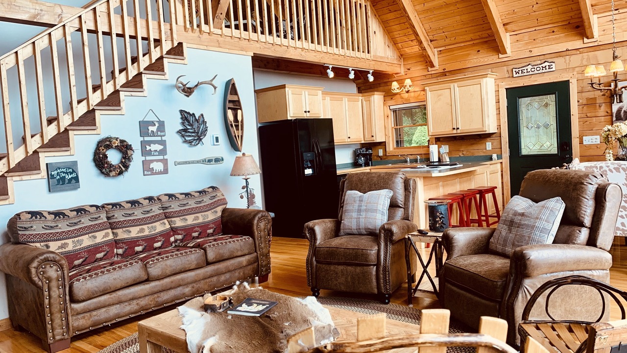Photo of Livingroom in West Jefferson